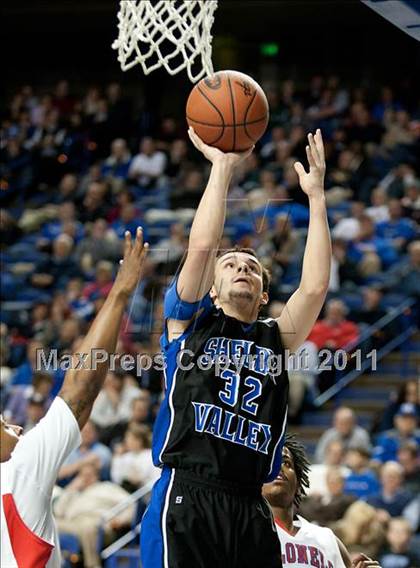 Thumbnail 1 in Christian County vs. Shelby Valley (KHSAA Sweet 16) photogallery.