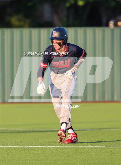 Thumbnail 1 in Allen vs. Boyd (UIL 6A Regional Quarterfinal) photogallery.