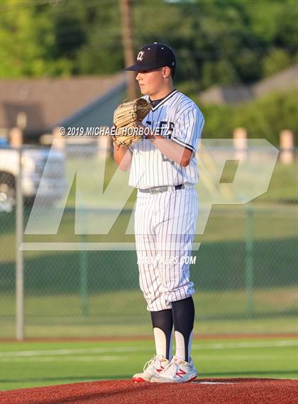 Thumbnail 2 in Allen vs. Boyd (UIL 6A Regional Quarterfinal) photogallery.