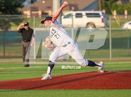 Thumbnail 2 in Allen vs. Boyd (UIL 6A Regional Quarterfinal) photogallery.