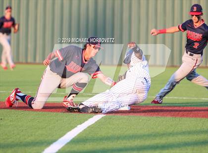 Thumbnail 2 in Allen vs. Boyd (UIL 6A Regional Quarterfinal) photogallery.