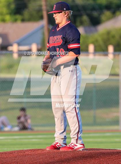 Thumbnail 2 in Allen vs. Boyd (UIL 6A Regional Quarterfinal) photogallery.