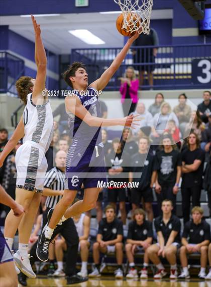 Thumbnail 2 in Maple Mountain vs. Corner Canyon (Charger Tournament of Champions) photogallery.