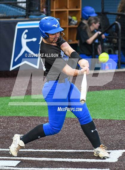 Thumbnail 2 in Sale Creek vs Lookout Valley photogallery.