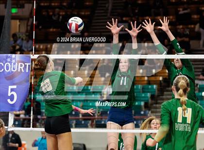 Thumbnail 3 in Mountain Vista vs. Pine Creek (CHSAA 5A Round 2) photogallery.