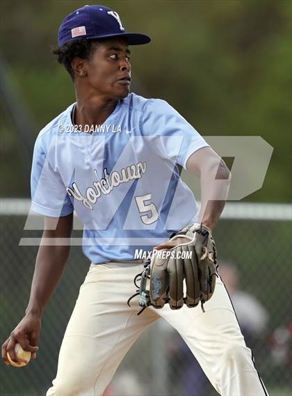 Thumbnail 1 in Yorktown @ Herndon photogallery.