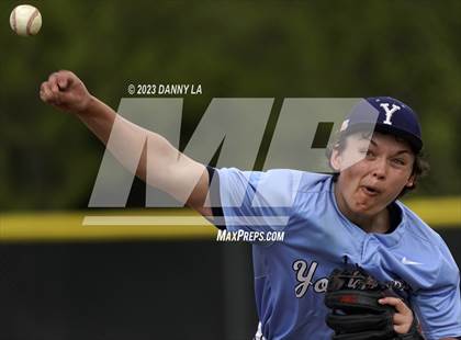 Thumbnail 1 in Yorktown @ Herndon photogallery.