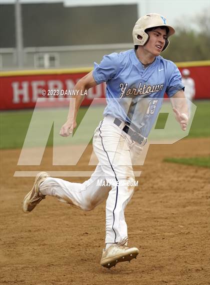Thumbnail 3 in Yorktown @ Herndon photogallery.