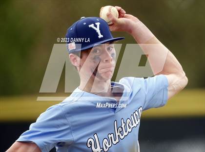 Thumbnail 1 in Yorktown @ Herndon photogallery.