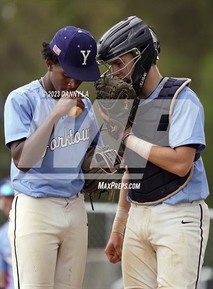 Thumbnail 1 in Yorktown @ Herndon photogallery.