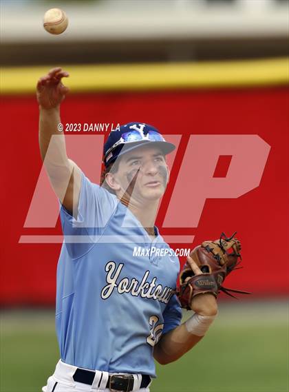 Thumbnail 1 in Yorktown @ Herndon photogallery.