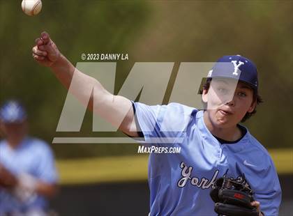 Thumbnail 3 in Yorktown @ Herndon photogallery.