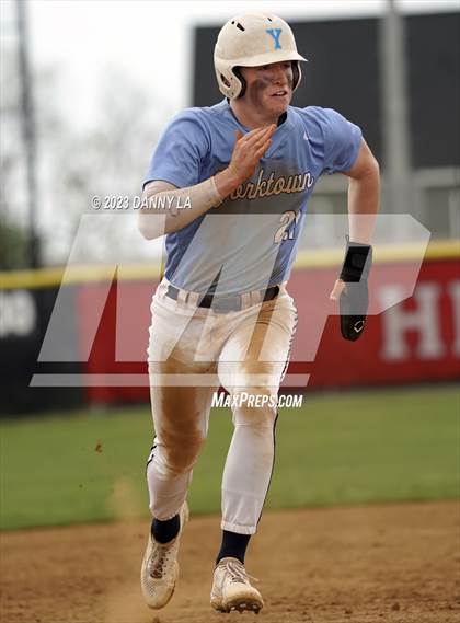 Thumbnail 1 in Yorktown @ Herndon photogallery.