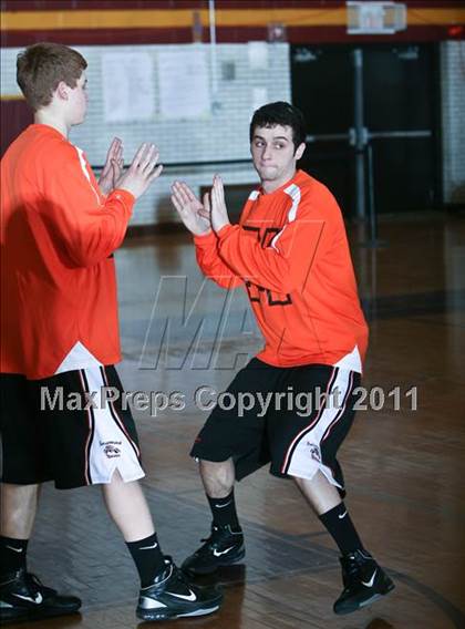 Thumbnail 2 in Mamaroneck vs Mt. Vernon (Section One Super Saturday) photogallery.