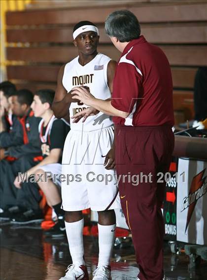 Thumbnail 1 in Mamaroneck vs Mt. Vernon (Section One Super Saturday) photogallery.