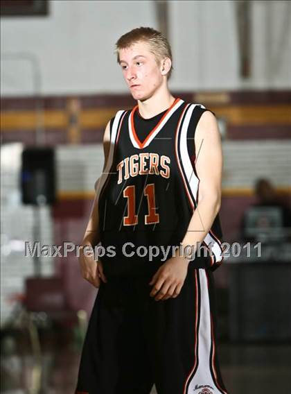 Thumbnail 2 in Mamaroneck vs Mt. Vernon (Section One Super Saturday) photogallery.