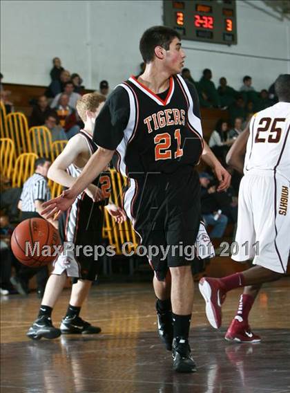 Thumbnail 1 in Mamaroneck vs Mt. Vernon (Section One Super Saturday) photogallery.