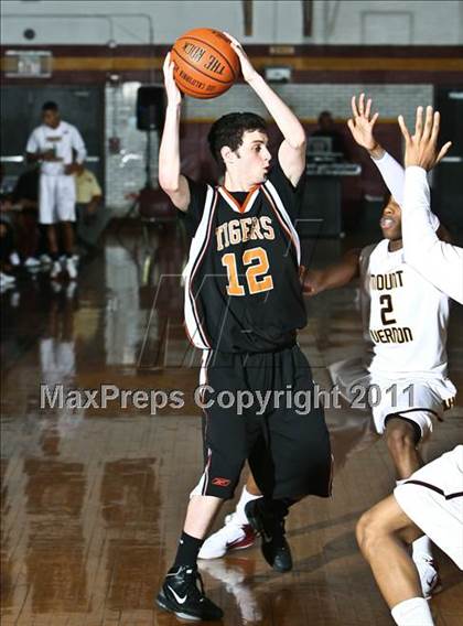 Thumbnail 3 in Mamaroneck vs Mt. Vernon (Section One Super Saturday) photogallery.