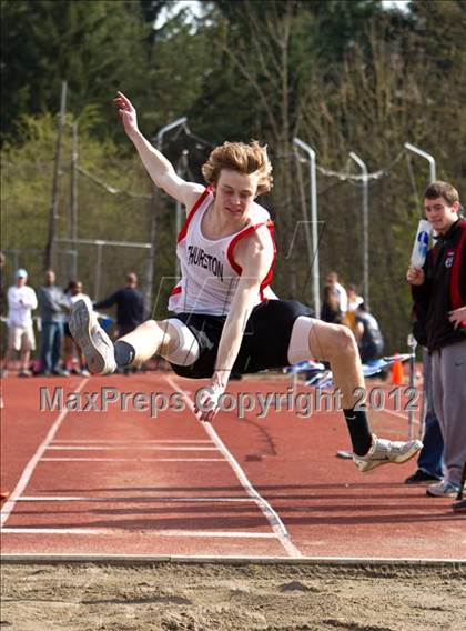 Thumbnail 2 in Lake Oswego Invitational (Boys Field Events) photogallery.