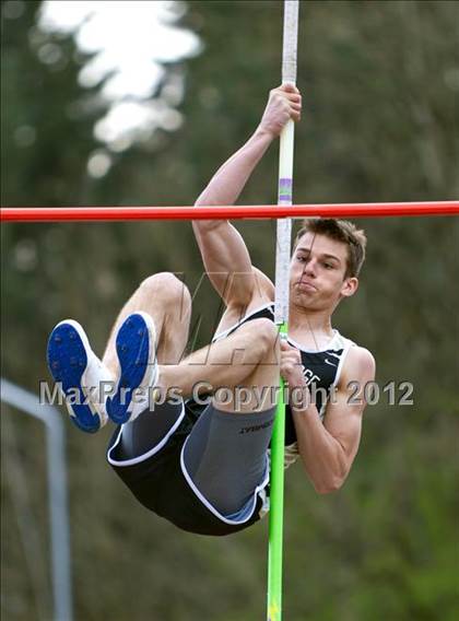 Thumbnail 3 in Lake Oswego Invitational (Boys Field Events) photogallery.