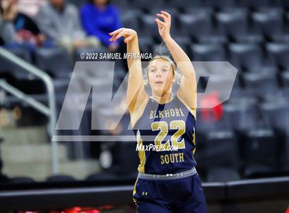 Thumbnail 3 in Papillion-LaVista South vs. Elkhorn South photogallery.