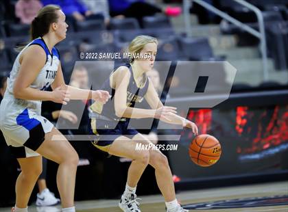 Thumbnail 2 in Papillion-LaVista South vs. Elkhorn South photogallery.