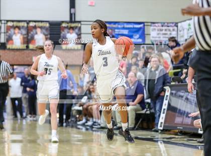 Thumbnail 2 in Lee's Summit West vs Belton (MSHSAA District Championship) photogallery.