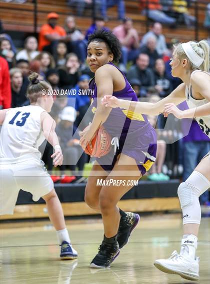 Thumbnail 3 in Lee's Summit West vs Belton (MSHSAA District Championship) photogallery.
