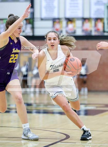 Thumbnail 3 in Lee's Summit West vs Belton (MSHSAA District Championship) photogallery.
