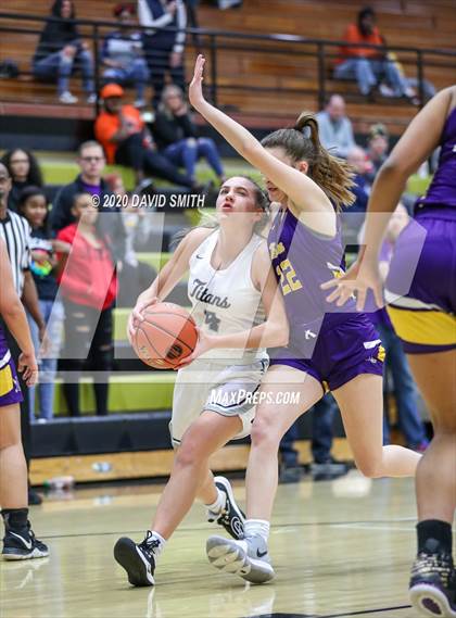 Thumbnail 2 in Lee's Summit West vs Belton (MSHSAA District Championship) photogallery.