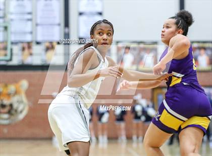 Thumbnail 1 in Lee's Summit West vs Belton (MSHSAA District Championship) photogallery.