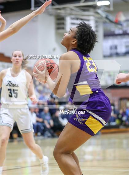 Thumbnail 3 in Lee's Summit West vs Belton (MSHSAA District Championship) photogallery.