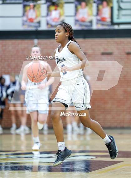 Thumbnail 2 in Lee's Summit West vs Belton (MSHSAA District Championship) photogallery.
