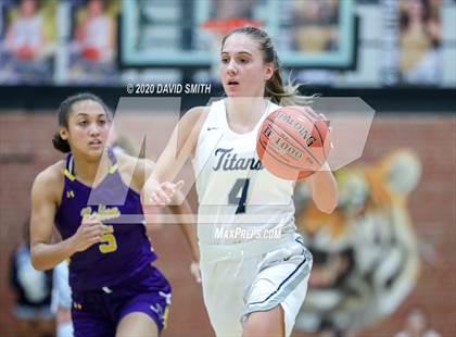 Thumbnail 1 in Lee's Summit West vs Belton (MSHSAA District Championship) photogallery.
