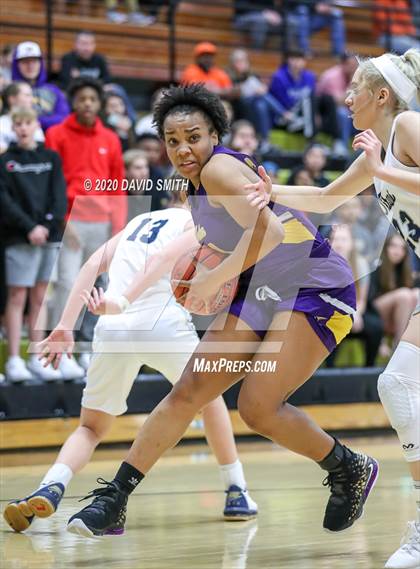 Thumbnail 1 in Lee's Summit West vs Belton (MSHSAA District Championship) photogallery.