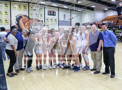 Thumbnail 3 in Lee's Summit West vs Belton (MSHSAA District Championship) photogallery.