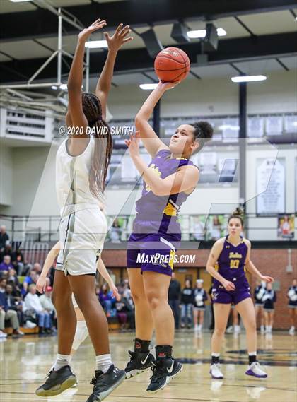 Thumbnail 2 in Lee's Summit West vs Belton (MSHSAA District Championship) photogallery.