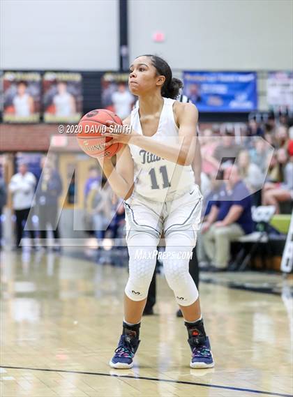 Thumbnail 2 in Lee's Summit West vs Belton (MSHSAA District Championship) photogallery.