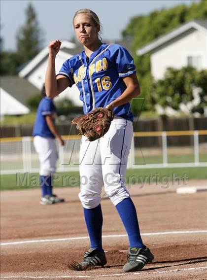 Thumbnail 2 in San Ramon Valley vs. Foothill (CIF NCS D1 Playoffs) photogallery.