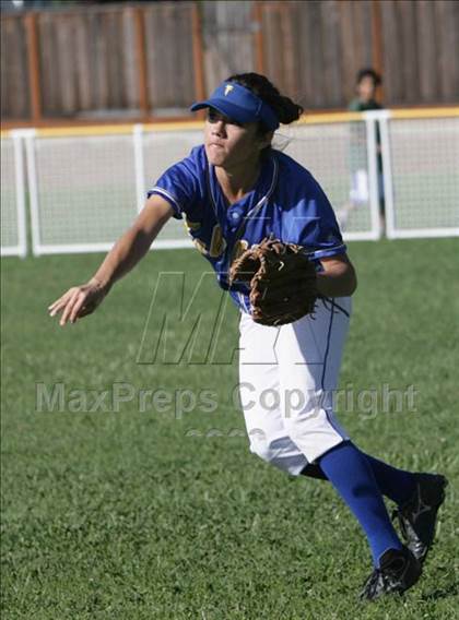Thumbnail 1 in San Ramon Valley vs. Foothill (CIF NCS D1 Playoffs) photogallery.