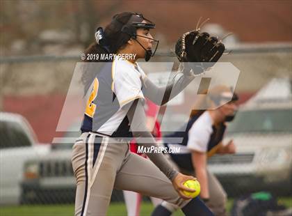 Thumbnail 2 in Neshannock @ Shenango photogallery.