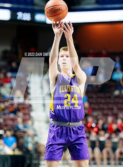 Thumbnail 2 in Ellington vs. Cromwell (CIAC Division IV Final) photogallery.