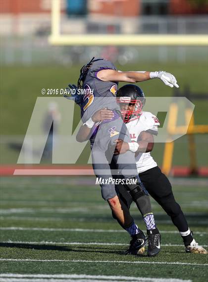 Thumbnail 1 in Hannibal @ Kearney (MSHSAA Class 4 Quarterfinal) photogallery.
