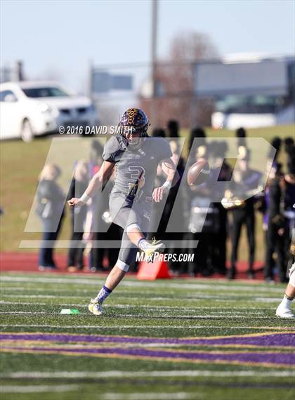 Thumbnail 2 in Hannibal @ Kearney (MSHSAA Class 4 Quarterfinal) photogallery.