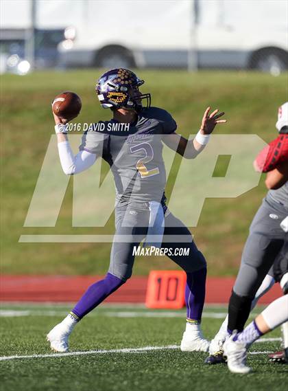 Thumbnail 2 in Hannibal @ Kearney (MSHSAA Class 4 Quarterfinal) photogallery.