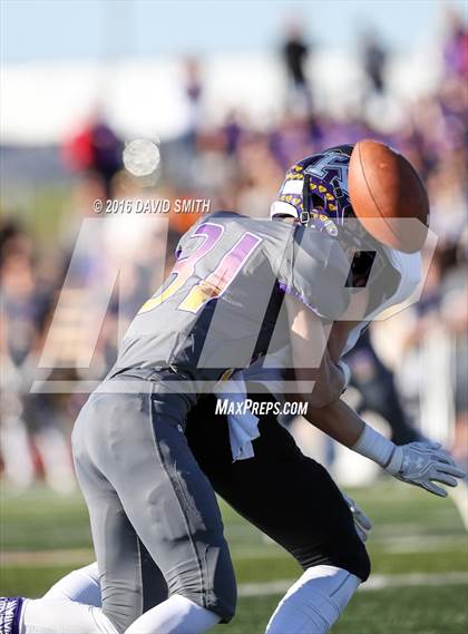 Thumbnail 1 in Hannibal @ Kearney (MSHSAA Class 4 Quarterfinal) photogallery.