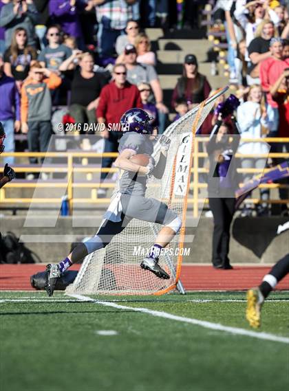 Thumbnail 2 in Hannibal @ Kearney (MSHSAA Class 4 Quarterfinal) photogallery.