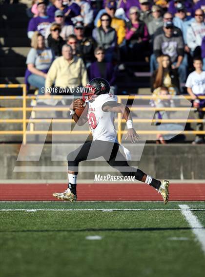 Thumbnail 3 in Hannibal @ Kearney (MSHSAA Class 4 Quarterfinal) photogallery.