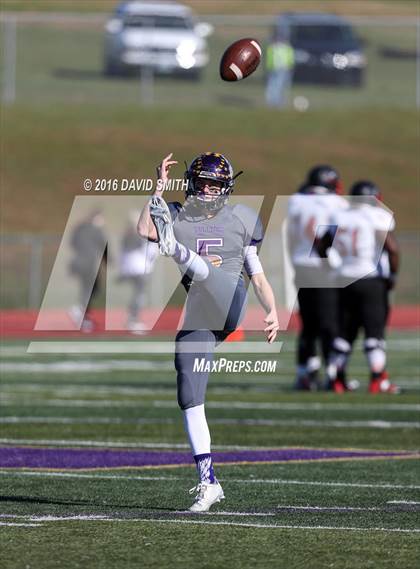 Thumbnail 3 in Hannibal @ Kearney (MSHSAA Class 4 Quarterfinal) photogallery.