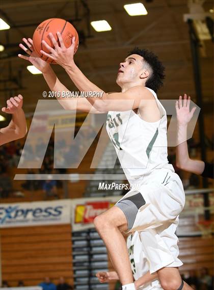 Thumbnail 3 in West Linn vs. Jesuit (Les Schwab Invitational) photogallery.